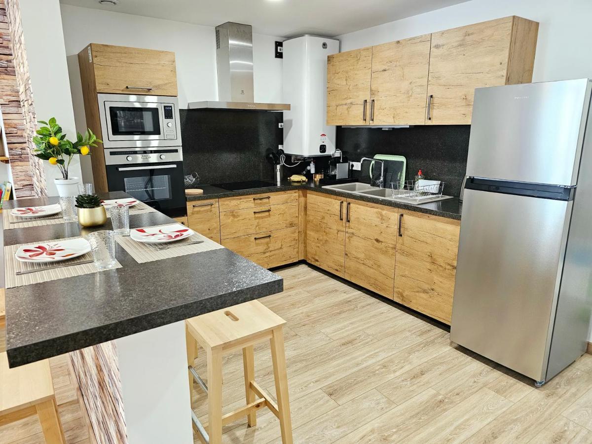 Rez De Chaussee Appartement A Tournus - Yellow Eksteriør billede